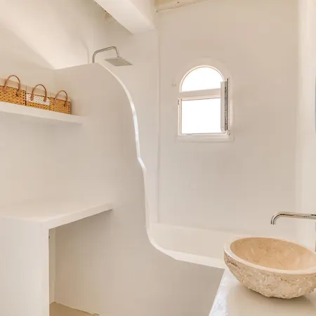 Apartment Cavos Paros Veranda, Sea-view Terrace & 2 Bedrooms