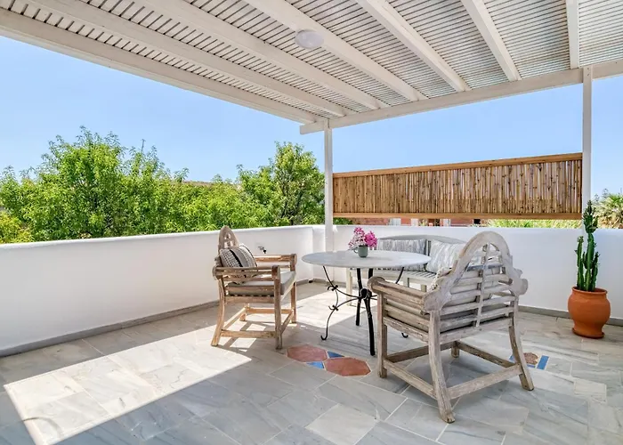 Cavos Paros Veranda, Sea-view Terrace & 2 Bedrooms Διαμέρισμα